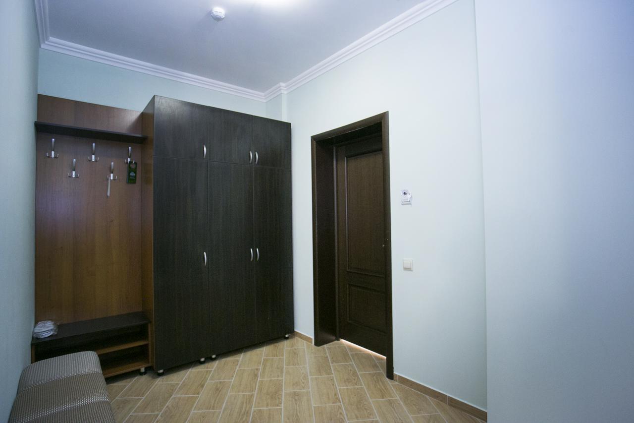 Hotel Acra Сухумі Екстер'єр фото