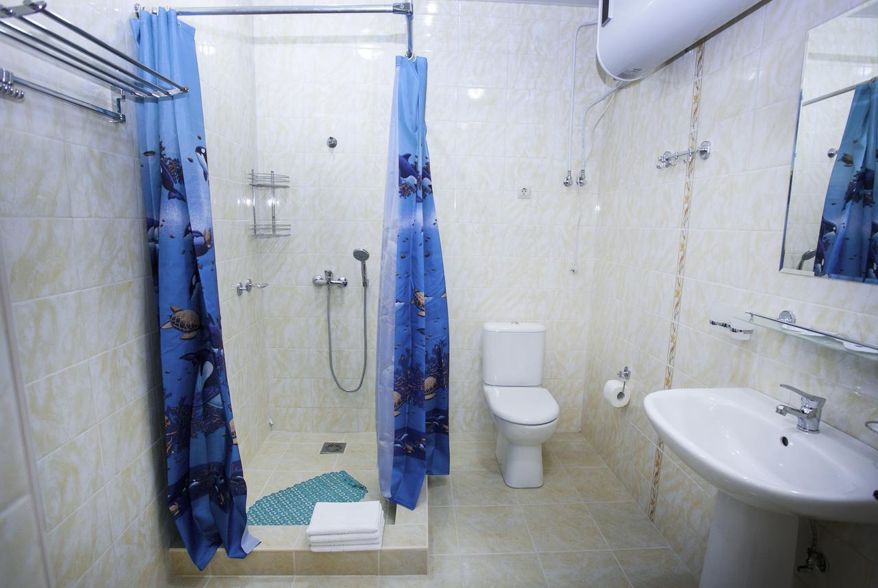 Hotel Acra Сухумі Екстер'єр фото