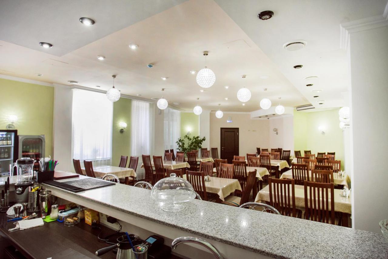 Hotel Acra Сухумі Екстер'єр фото